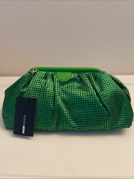 Fashion Nova Handbags - Fashion Nova Emerald Green Studded Clutch